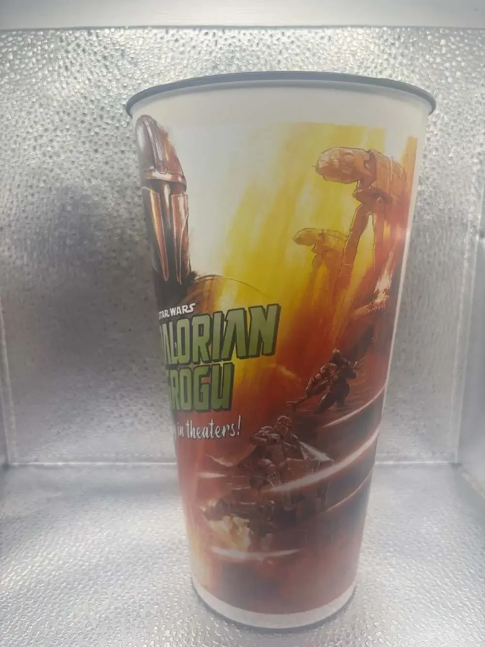 Star Wars The Mandalorian and Grogu Golden Link Plastic Cup